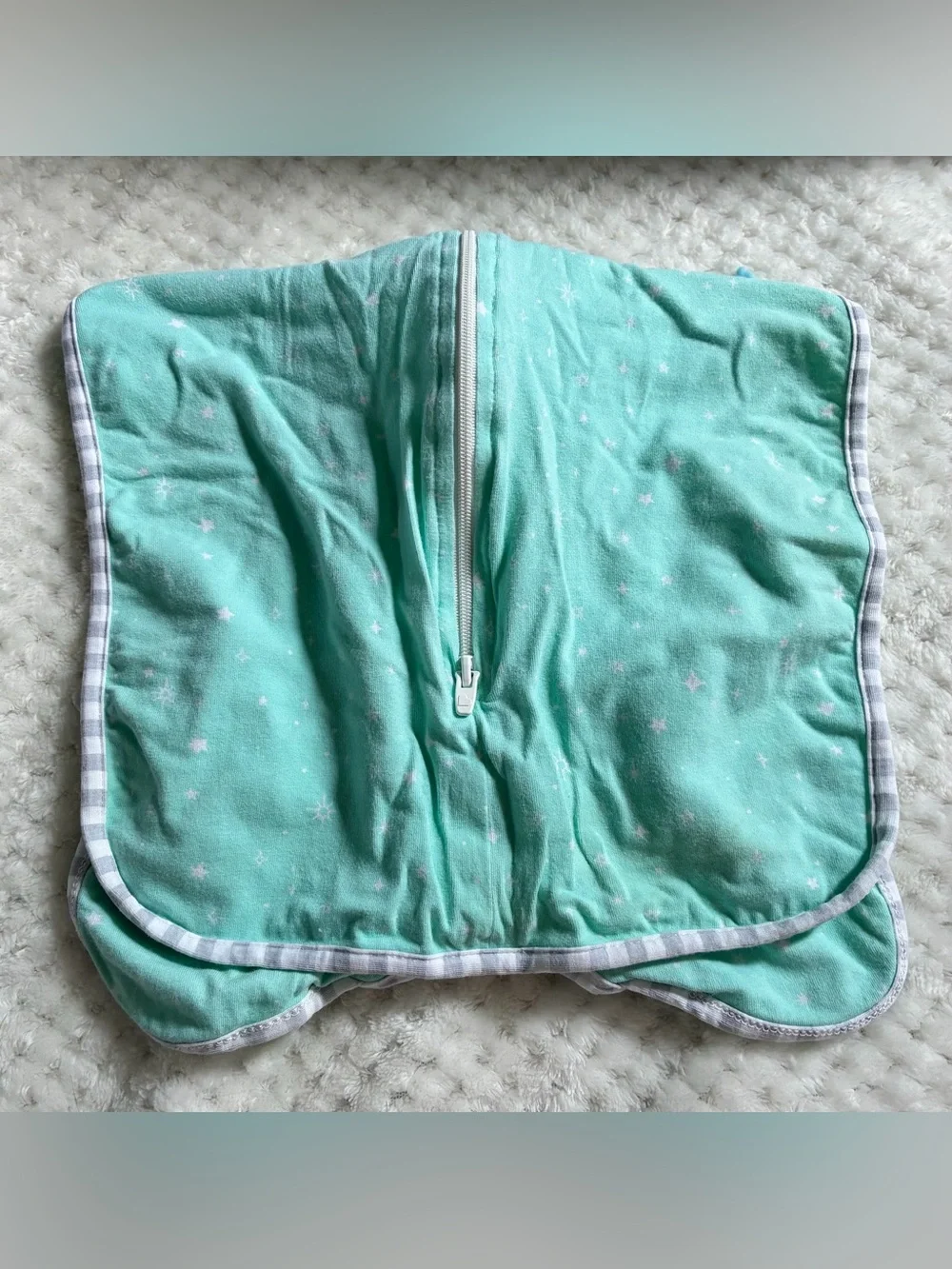 Sleep sacks and swaddles